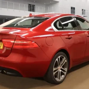 2015 Jaguar XE 2.0 GTDi Portfolio Saloon - Image 8