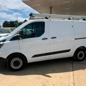 2019 Ford Transit Custom 2.0 EcoBlue Panel Van - Image 5