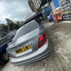 Mercedes-Benz C-Class Saloon 2009