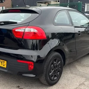2016 Kia Rio 1.25 petrol manual 3-door hatchback - Image 3