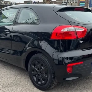 2016 Kia Rio 1.25 petrol manual 3-door hatchback - Image 5