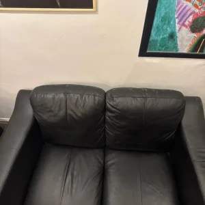 Black Leather 2 Seater Sofa - Image 3