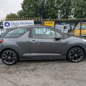 2015 Citroen DS3 1.6 e-HDi DStyle Plus Hatchback - Image 2
