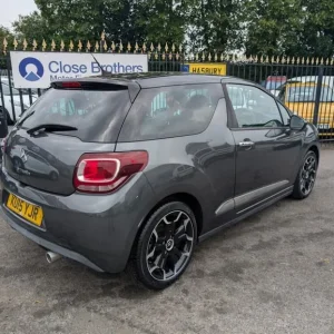 2015 Citroen DS3 1.6 e-HDi DStyle Plus Hatchback - Image 3