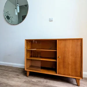 Lebus mid century teak display cabinet with sliding glass doors - Image 8