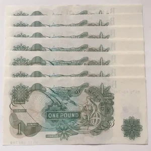 1970s Bank of England £1 notes in 7 consecutive numbers - Image 2