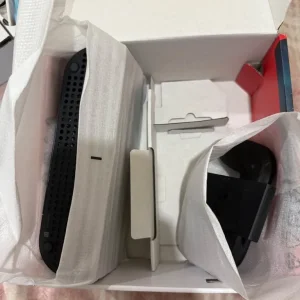 NINTENDO SWITCH 2 (With case and screen protector) - Image 3