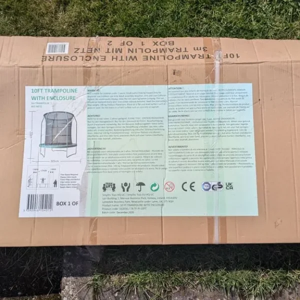 10ft trampoline with enclosure
