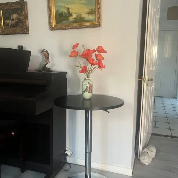 Small round table adjustable height