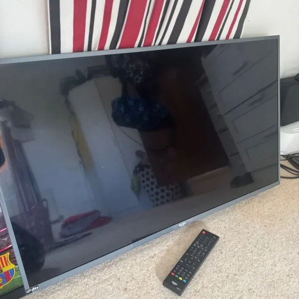 Bush 32inch TV with built-in DVD player