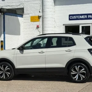 2024 Volkswagen T-Cross 1.0 TSI Black Edition 5-door hatchback - Image 3