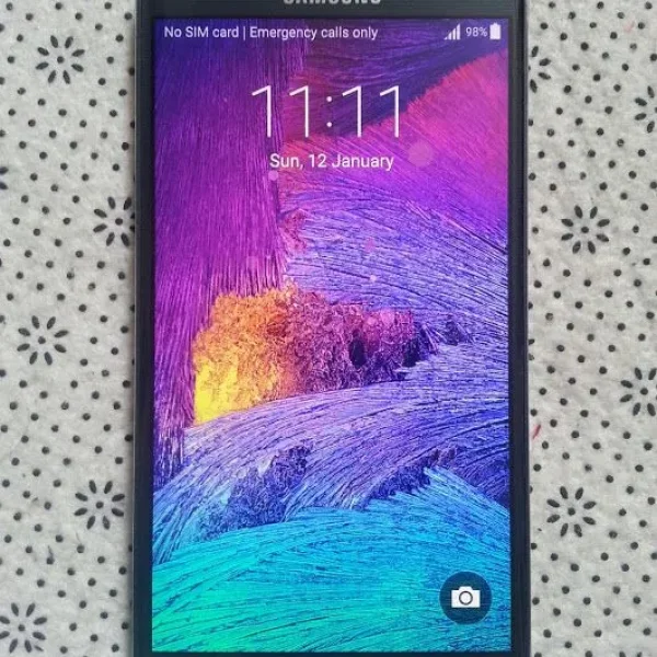 Samsung Galaxy Note 4 (32GB) – Fully Unlocked, Great Condition