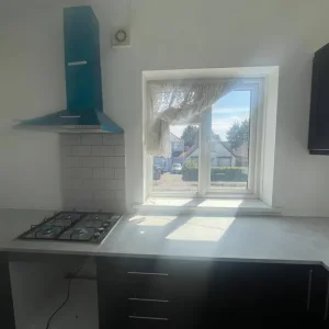 1 Bedroom Flat with Gas and Electric Included - Image 2
