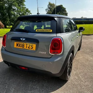 2018 Mini Cooper 3-Door Hatch - Image 7