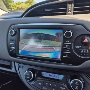 Toyota Yaris Hybrid 2017 5-door - Image 7