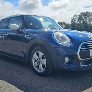 2015 MINI Cooper 1.5 Auto Hatchback - Image 3