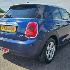 2015 MINI Cooper 1.5 Auto Hatchback - Image 5