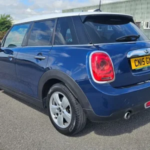 2015 MINI Cooper 1.5 Auto Hatchback - Image 7
