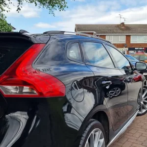 2015 Volvo V40 D4 Cross Country SE 5-door Hatchback - Image 8