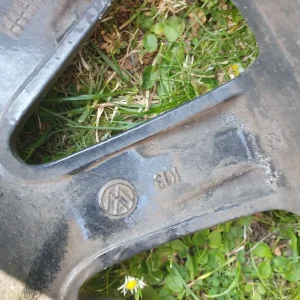 Genuine VW Borbet 16" alloy wheels - Image 4