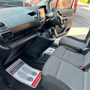 2021 Peugeot Partner 650 1.5 BlueHDi 75 Professional Van Panel Van Diesel Manual - Image 4