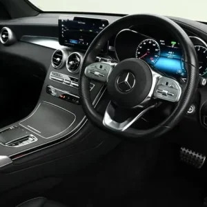 2022 Mercedes-Benz GLC 300de Plug-in Hybrid SUV - Image 3