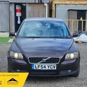2004 Volvo S40 2.4 SE Saloon Automatic - Image 2