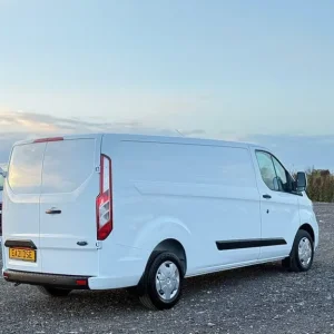 2021 Ford Transit Custom 2.0 EcoBlue Trend Panel Van - Image 8