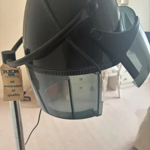 Hair dryer - full length mobile - Image 4