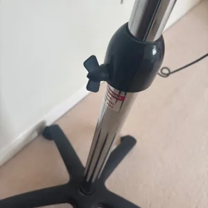 Hair dryer - full length mobile - Image 5