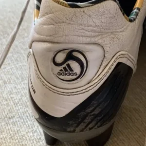 Rare Adidas Predator football boots. Used - Image 8