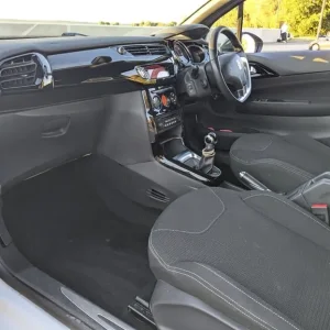 Citroen DS3 Hatchback 2015 Manual 3 Doors - Image 7