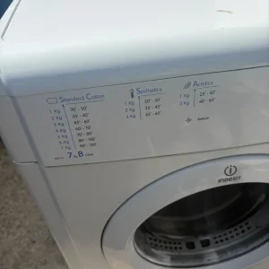 Indesit Dryer 7kg - Image 2