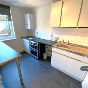1 bedroom flat with garden in ellesmere, Shropshire - Image 3