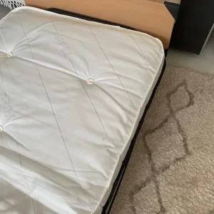 Jay-bee fold up bed with mattress - Image 2