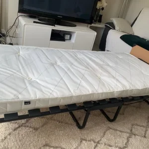 Jay-bee fold up bed with mattress
