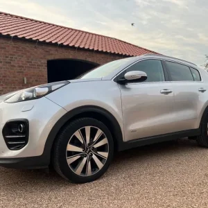 Kia Sportage 2.0 Diesel Estate 2016 Manual AWD - Image 2