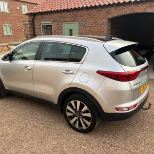Kia Sportage 2.0 Diesel Estate 2016 Manual AWD - Image 4