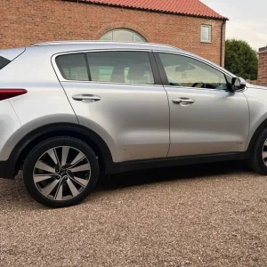 Kia Sportage 2.0 Diesel Estate 2016 Manual AWD - Image 6