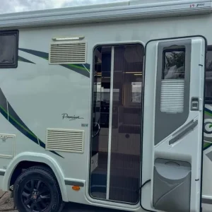 2021 Chausson Premium 520 - Image 6