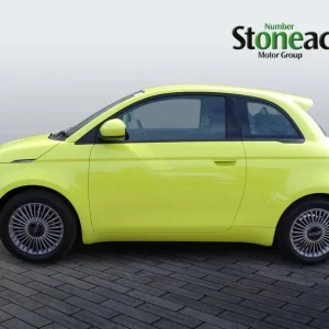 2025 Fiat 500e 42kWh Electric Hatchback - Image 7