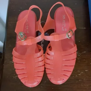 Select Women Frozen Flat Jelly Sandals Coral Size 6 - Image 3