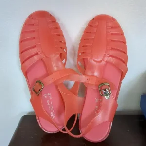 Select Women Frozen Flat Jelly Sandals Coral Size 6 - Image 5