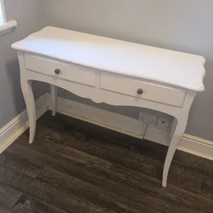 Dressing table/side board