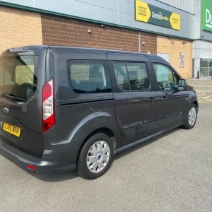 Ford Transit Connect Grand Tourneo 7-seater - Image 5