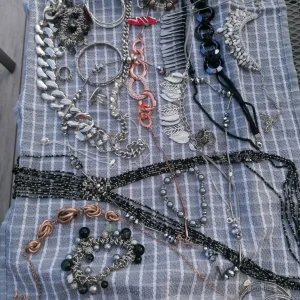 Costume jewelry collection - Image 3