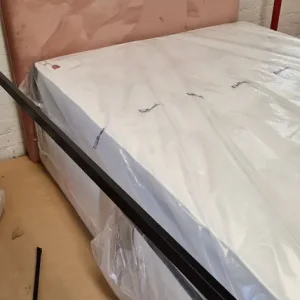 Double 4ft6ins divan bed set with white base, pink headboard and firm mattress - Image 2