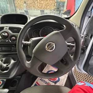 2021 Nissan NV250 Acenta Diesel Panel Van - Image 3