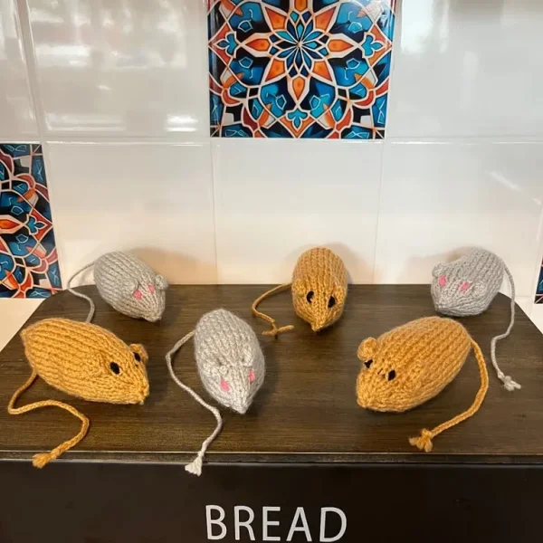 Knitted Mice