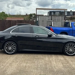 2015 Mercedes-Benz C250 AMG Line Diesel Premium - Image 7